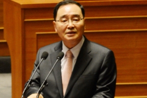 野 “朴대통령, 대선공약 파기·불통” 與 “서울시, 땅 투기꾼들 이익 대변”