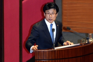 野 “사이버司 인력증원, MB때 김태효·연제욱이 주도”