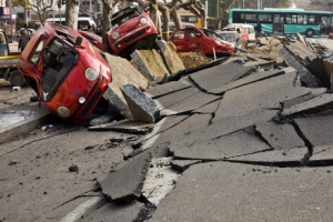 中 칭다오 도심서 송유관 폭발… 최소 35명 숨져