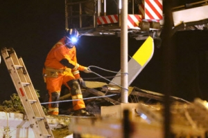 스코틀랜드 경찰 헬기, 술집 위로 추락