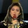 ‘꽃보다 누나’ 김희애, 1987년 ‘나를 잊지 말아요’ 가수활동 영상 화제
