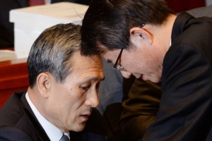 류 통일 “정부, 장성택 소재 파악”… 몇시간 뒤 “확인 안돼”