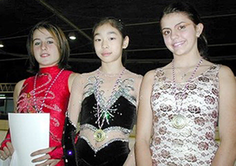 ’피겨 여왕’ 김연아(23)가 2003년 ’골든 베어 오브 자그레브’ 여자 싱글 노비스(13세 이하)에서 우승하던 당시의 모습.  독일 ”피겨스케이팅 코너” 인터넷 사이트 캡쳐