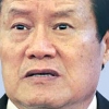 “저우융캉 부부 가택 연금… 시진핑 암살기도 혐의”