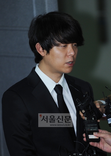 [포토] 첫 공판 참석한 토니안, “심려 끼쳐 죄송합니다”