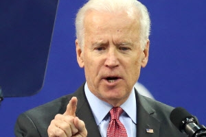 바이든, 한일관계 개선 촉구…”中 방공구역 불인정”