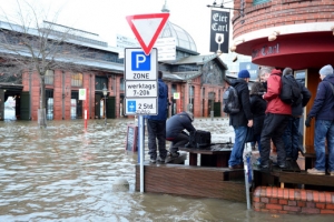 유럽 북부에 폭풍 강타… 최소 6명 사망