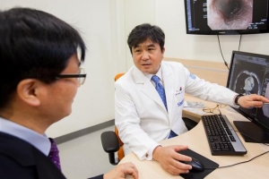 [암을 말하다] 담배 한 모금 쭉~ 소주 한입 툭~ 뜨끈한 국물 한술 캬~ 당신이 웃을 때 식도는 웁니다