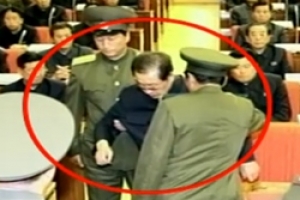 “비열한 쓰레기”…北, 장성택 사형 보도 전문보니