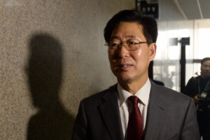 양승조 “사과 못해…靑 과잉 반응”