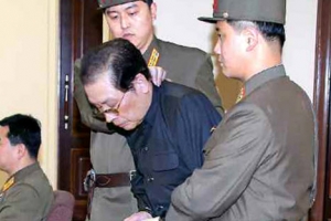 “장성택 처형 이유는 측근이 김정은 지시에 토달았기 때문”