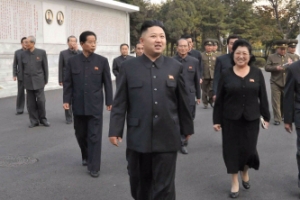 [北 장성택 전격 처형] “張, 사회주의 전복 실세총리 되려 했다”… ‘1번 동지’로 우상화도
