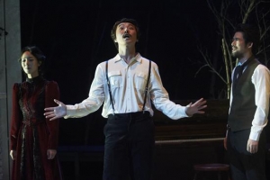 [공연리뷰] 체호프 단편 각색한 연극 ‘공포’