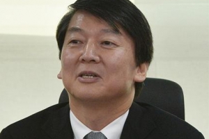 각 세우는 안철수, JTBC 뉴스9 중징계 ‘쓴소리’