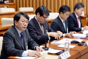 與측 “국내 정보수집 안보에 필수” 野측 “대공수사권 경찰 등 넘겨야”