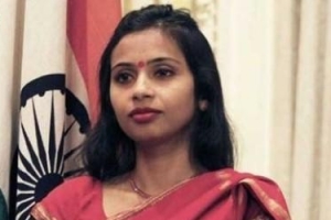 美, 인도 女외교관 알몸수색… 외교갈등 조짐