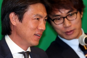 홍명보 “김태영 감독생활 종지부 찍겠다”…농담설전