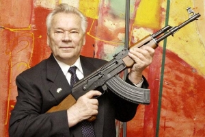 “총 든 어린이 보는 건 고통” 고백했던 ‘자동소총의 아버지’