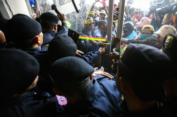 “조기총선과 개혁위 반대” 태국 극렬 시위 