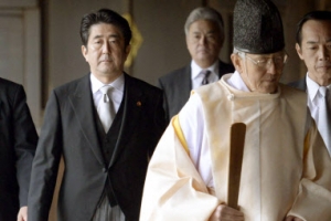 ‘아베 야스쿠니참배’ 파장…주요 외신 큰관심