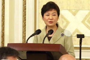 朴대통령 “국민소득 4만불 앞당기고 통일시대 열어야”