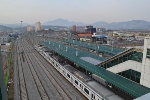 [이슈&이슈] “영동 북부 발전 위해 조기착공을” vs “예비타당성 조사가 먼저”