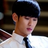 김수현 대본, 화이트 셔츠+말끔한 넥타이 ‘여자들의 이상형’