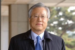 100억대 횡령 혐의 이석채 前 KT회장 영장 청구