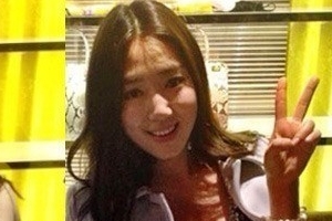 박신혜 홍콩, ‘아찔’ 가슴골 노출.. 청순 미모에 숨겨온 ‘볼륨몸매’