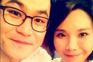 김성균 신봉선 동갑 인증샷 ‘믿기지 않는 나이’ 네티즌 대 혼란