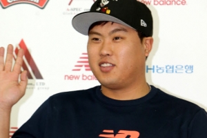 “2년차 징크스 없다” 류현진 새 시즌 준비차 LA 출국