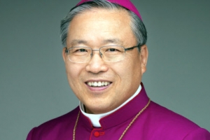 한국 세 번째 추기경 된 염수정 대주교는?…비교적 보수 성향