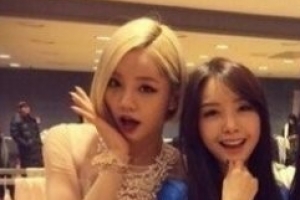 걸스데이 1위 인증샷, 전신 누드? 착시 드레스 ‘화들짝’