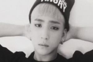 바로 흑백사진, 우수 찬 눈빛 ‘묘한 섹시미’ 여심 폭발