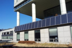 이젠 구청 외벽도 전기 발전소