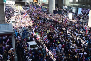 D-데이, 마비된 방콕