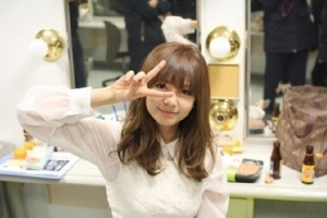 히든싱어2 왕중왕전 샤넌 대기실 인증샷 “뽀얀 피부 비결이 뭐야”