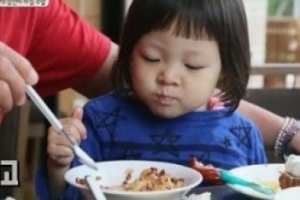 추사랑 드디어 변비 탈출…폭풍 먹방 ‘복귀’