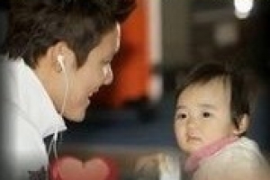 박태환 조카 폴더, 배우 김태희인줄 알았더니.. ‘깜찍 미모’