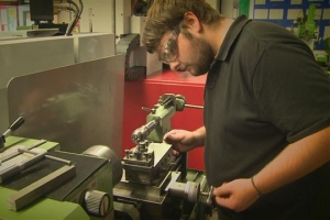 獨 히든챔피언의 비밀… 사표 던지고 창업해도 키워주는 대기업