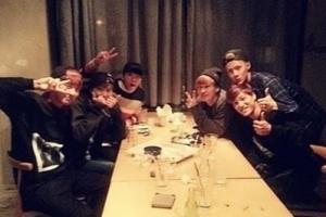 엑소 연습실 최초 공개 ‘연습하다 배고플 때 먹는 건?’ 리얼 사생활