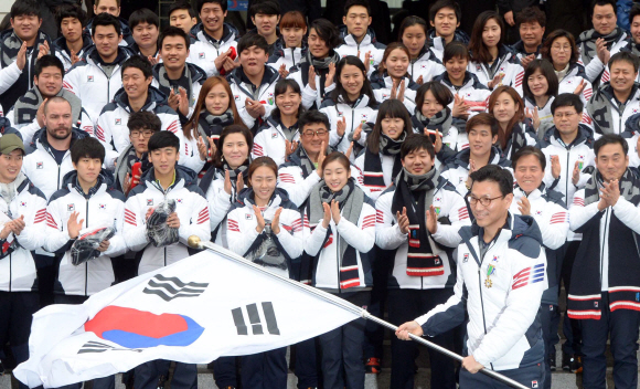 소치동계올림픽 선수단 “3회 연속 10위권” 결의 