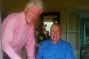 클린턴, 정적 부시에 아버지를 느꼈나