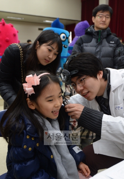 맑은 소리 듣는 깨끗한 귀