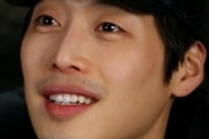 ‘주부 9단’ 김재원 마늘까기 솜씨도 달인… 김민종 폭풍질투