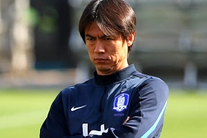 [월드컵축구] 홍명보 “박지성 복귀 검토…막판 논란 막기 위한 것”