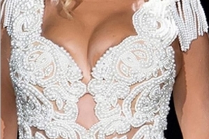 이 정도 시스루 소화할 톱스타는 누구?