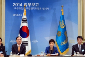 ‘朴정부 1년’ 초라한 경제 성적표