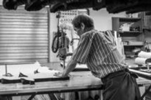 사진 예술로 보는 금천 의류 봉제술