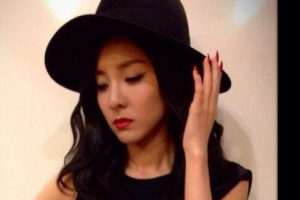 산다라박, 각선미 드러낸 블랙 미니드레스 차림 사진 화제